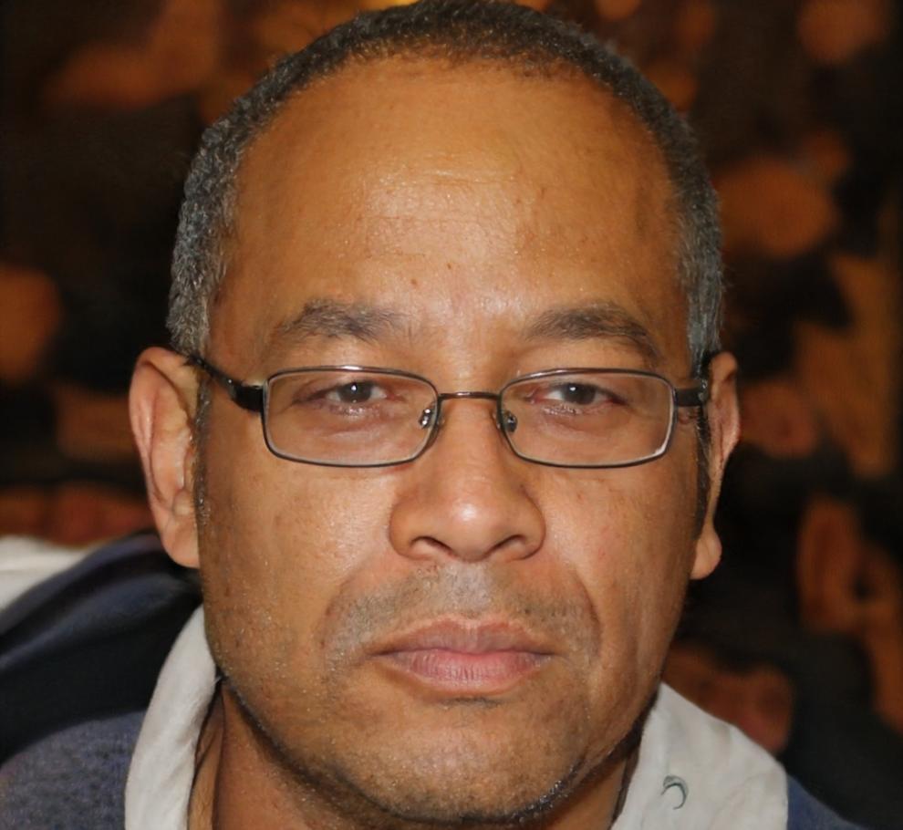 Portrait de Karim, expert en culture urbaine et histoire des mouvements